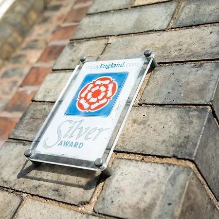 Barbican House 4* York