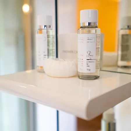 Barbican House Konukevi 4*