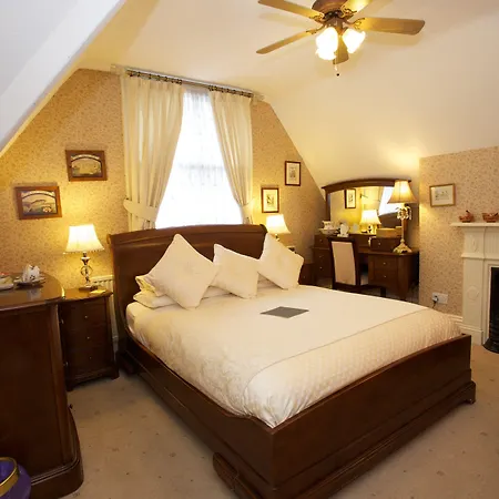 Konukevi Barbican House York