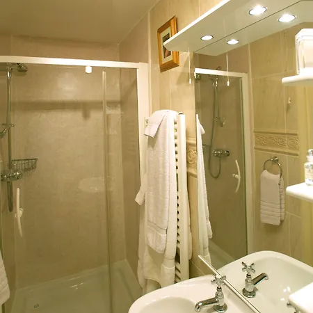 Barbican House 4* 요크