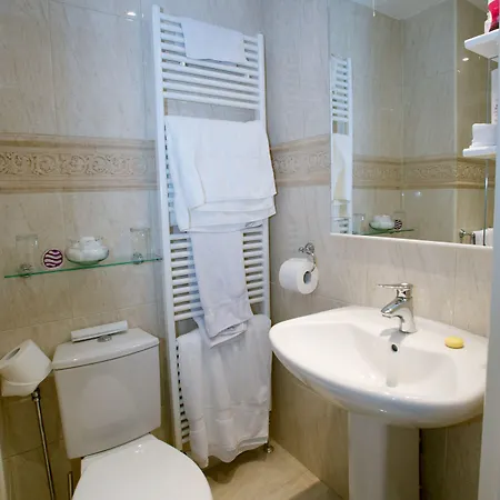 게스트하우스 Barbican House 4*