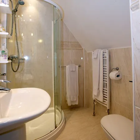 Konukevi Barbican House York