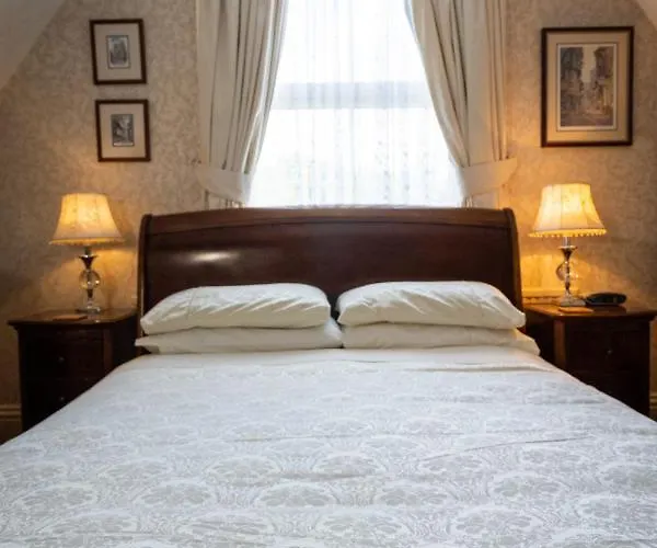 Barbican House 4* York