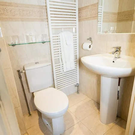 Barbican House Guest house York