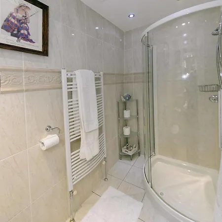 Guest house Barbican House 4*