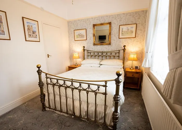 Barbican House يورك