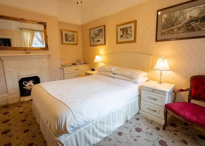 بيت ضيافة Barbican House